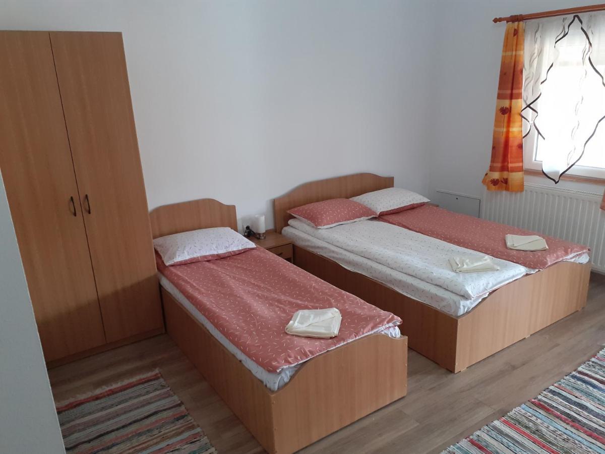 Kacsó Apartma Felsősófalva Kültér fotó
